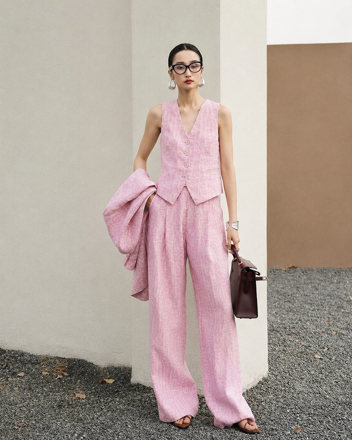Women's Tailored Linen Silhouette